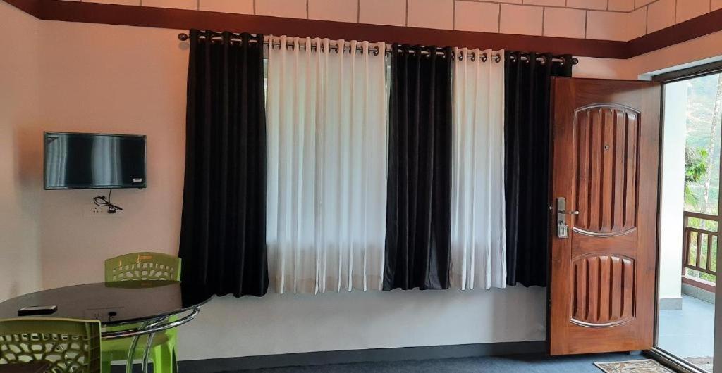 Linn View Home Stay มุนนาร์ ภายนอก รูปภาพ